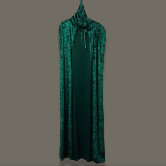Cosplay Green Velvet Cape with Hood - Picture 1 of 1